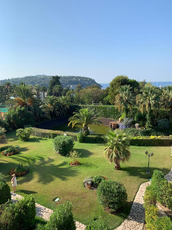 Appartement Agreable En Bord De Mer วีลล์ฟรองซ์-ซูร์-แมร์ ภายนอก รูปภาพ